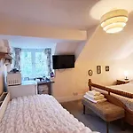 Coynant Farm Guesthouse - Farm Park Stay