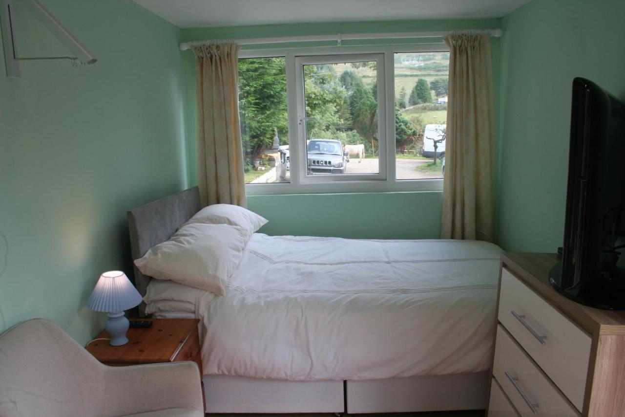 Coynant Farm - Farm Park Farm stay *